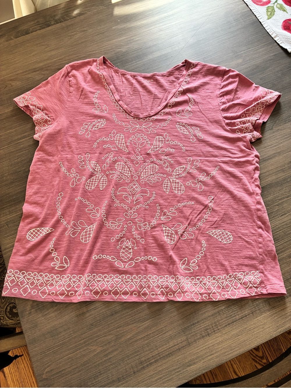 LOFT Rose-Pink Short Sleeve Tee with White Embroidered Motif